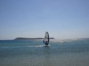 windserfing in paros