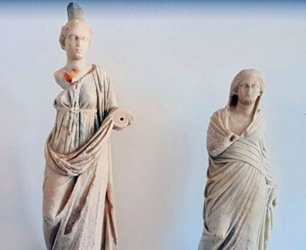 archaeological-museum-of-Naxos-statues