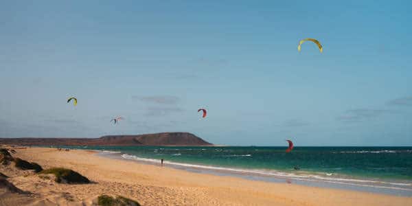 kite-surfing-antiparos