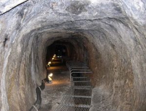 tunel-of-eupalinos