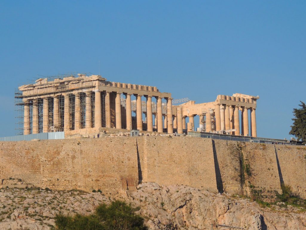 What are the most important historical sites in Greece