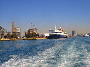 piraeus-port