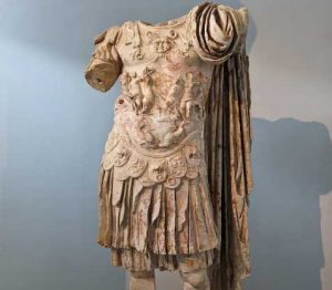 thessaloniki-museum-statue